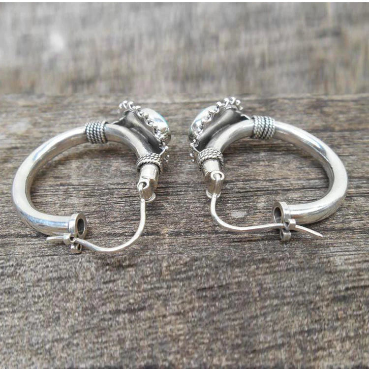 Boucles d'oreilles élégantes en argent sterling avec turquoise