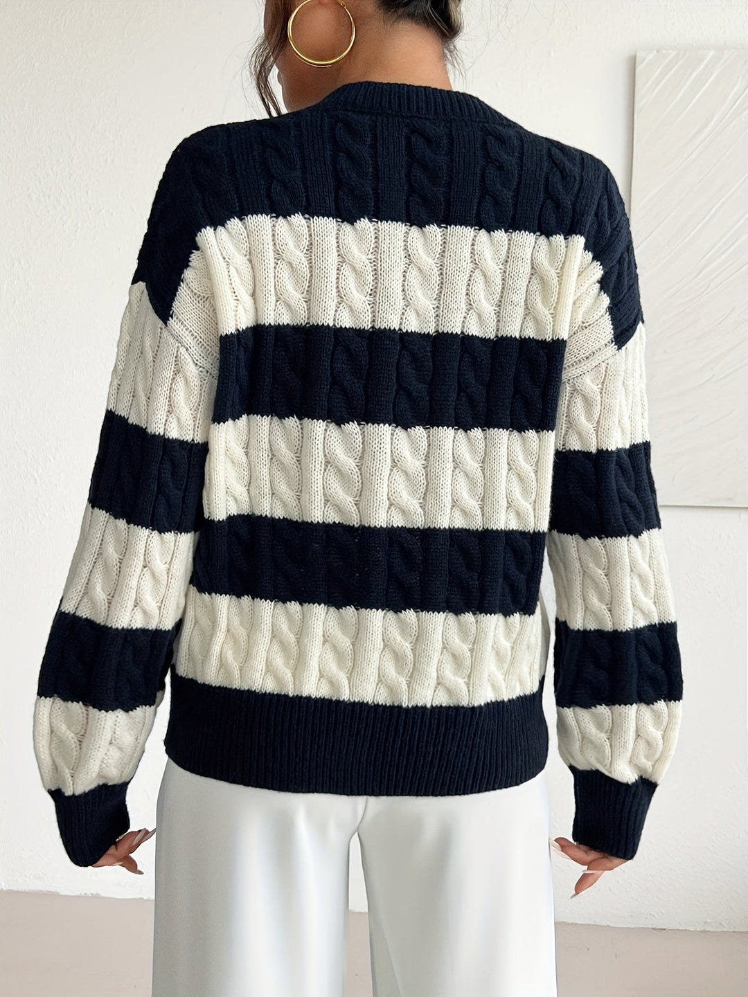Zoélie | Pull chic oversize rayé en maille torsadée à col V pour femme