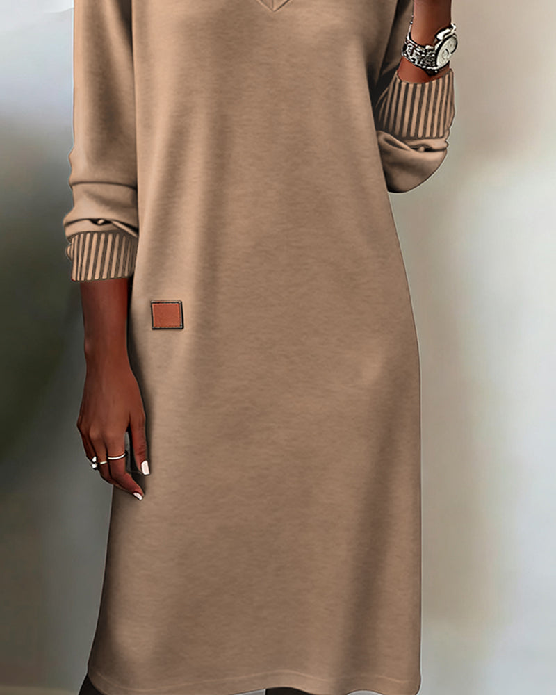 Mélodie | Robe pull élégante longue camel en maille à col V pour femme