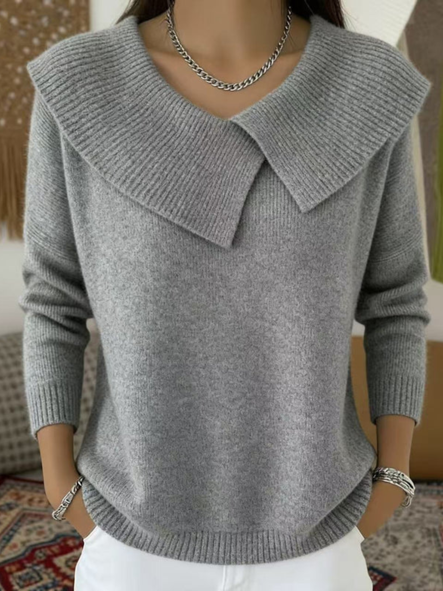 Céline | Pull élégant en maille à grand col rabattu pour femme