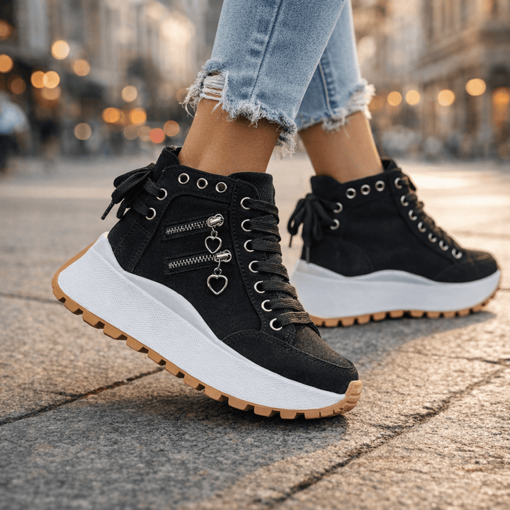 Étiennette | Baskets montantes chic à plateforme compensée avec fermeture à cœur et lacets pour femme