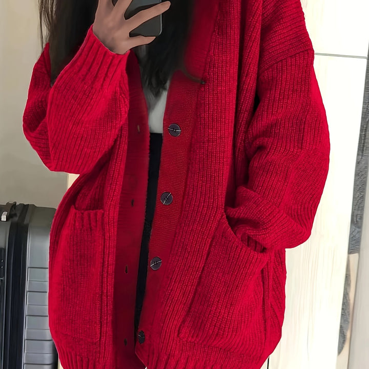 Carole | Cardigan élégant long en grosse maille côtelée à boutons pour femme