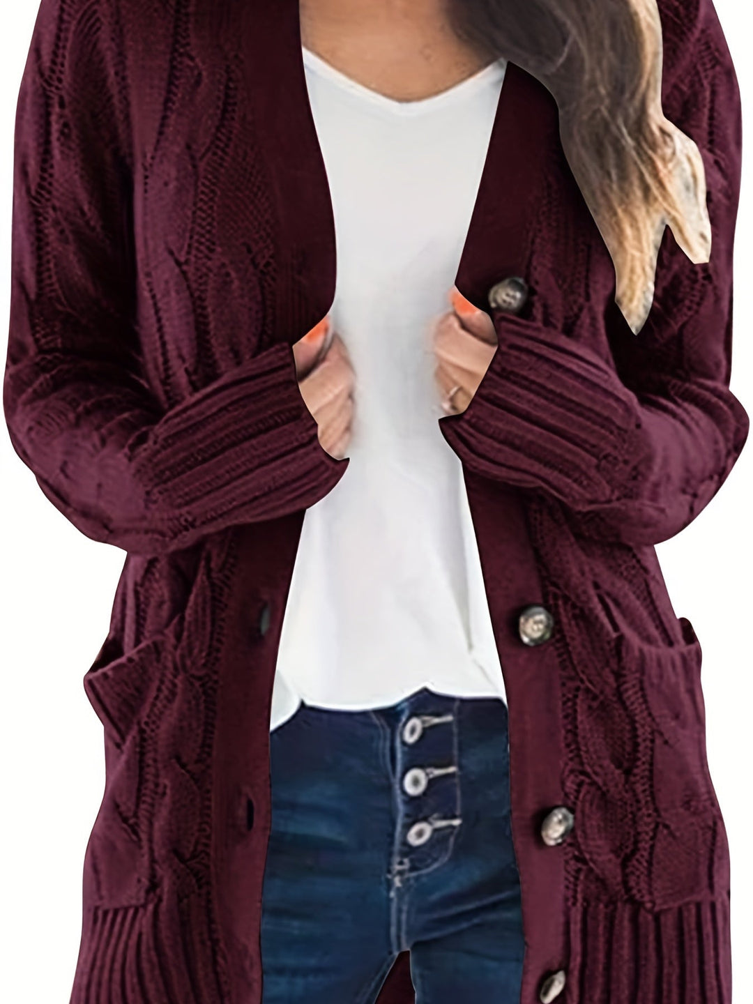 Nathalie | Gilet chic en maille torsadée à col V et boutons pour femme