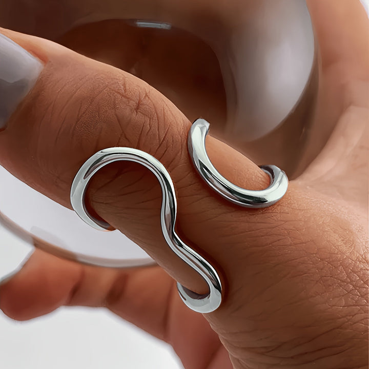 Bague Chic avec Onde Asymétrique