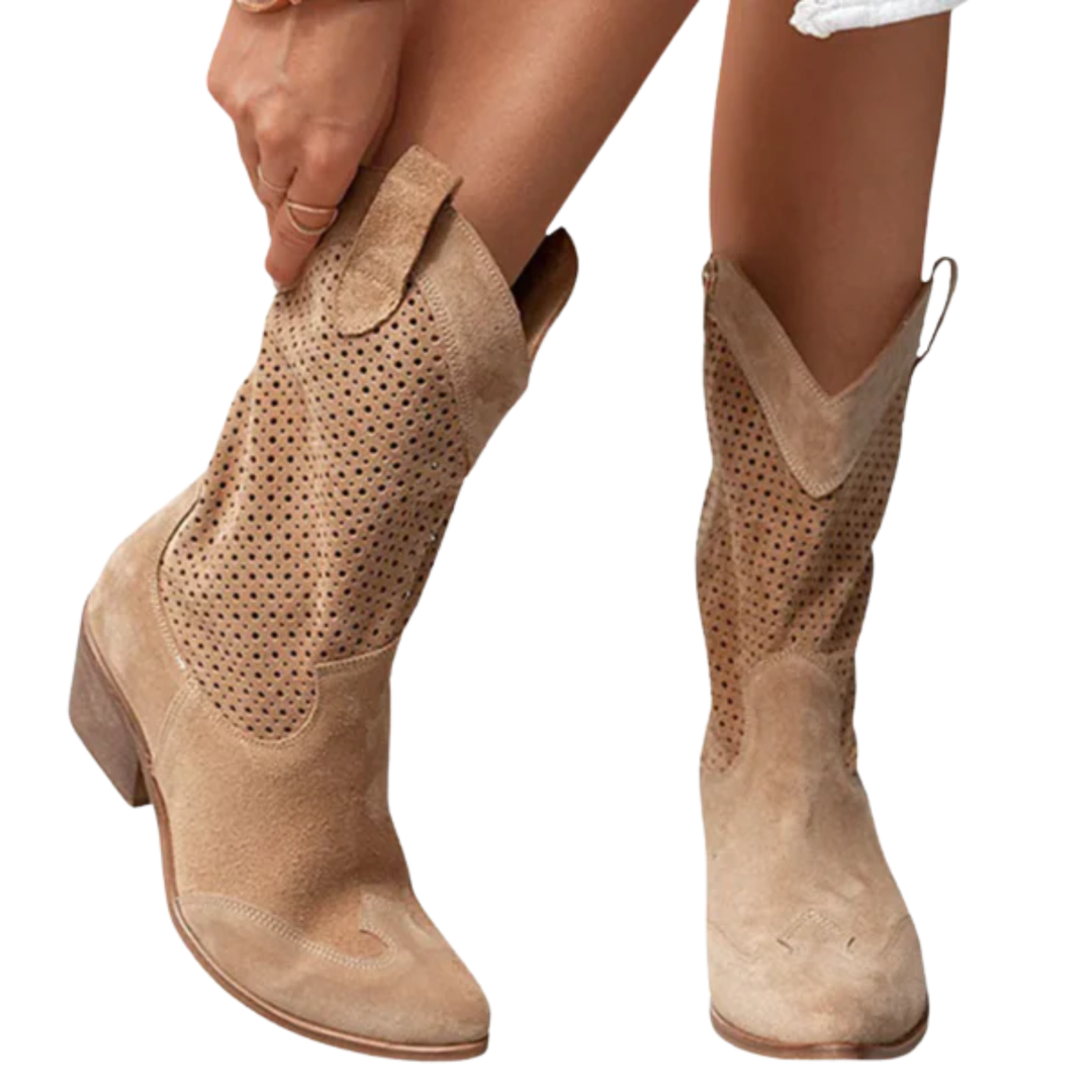 Pénélope | Bottines western chic en cuir perforé mi-mollet pour femme