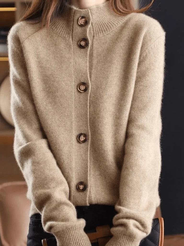 Philippine | Cardigan chic en maille à col boutonné pour femme