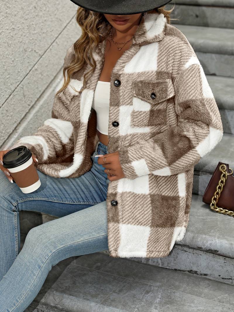 Lyse | Veste élégante en polaire à carreaux et poches poitrine pour femme