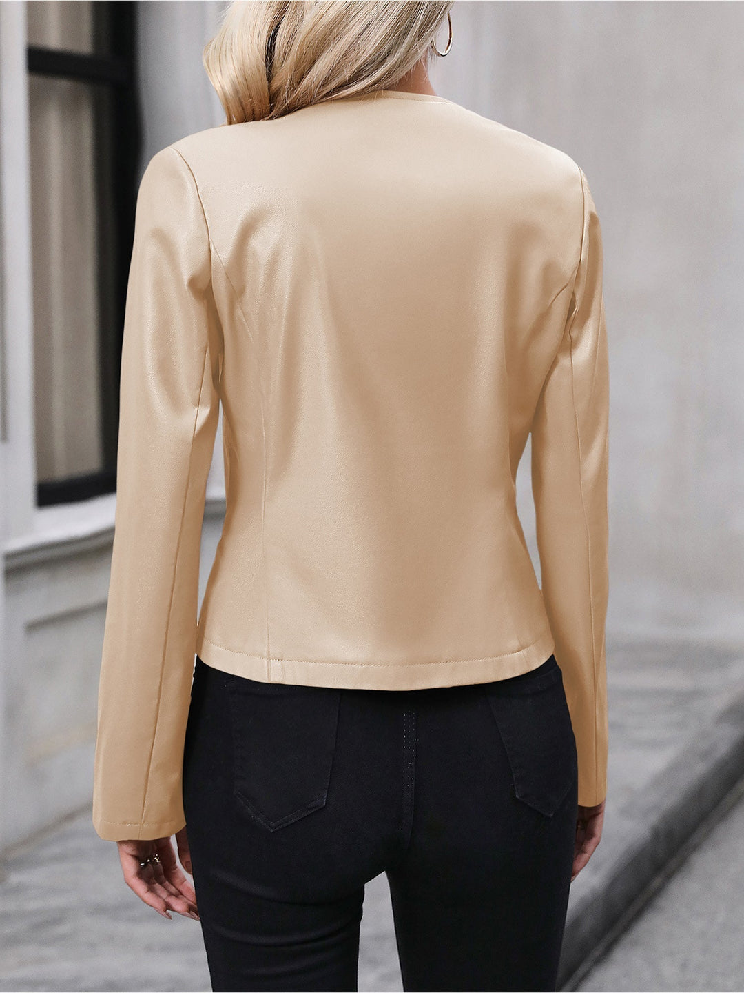 Aéla | Veste élégante courte en cuir zippée à col rond pour femme