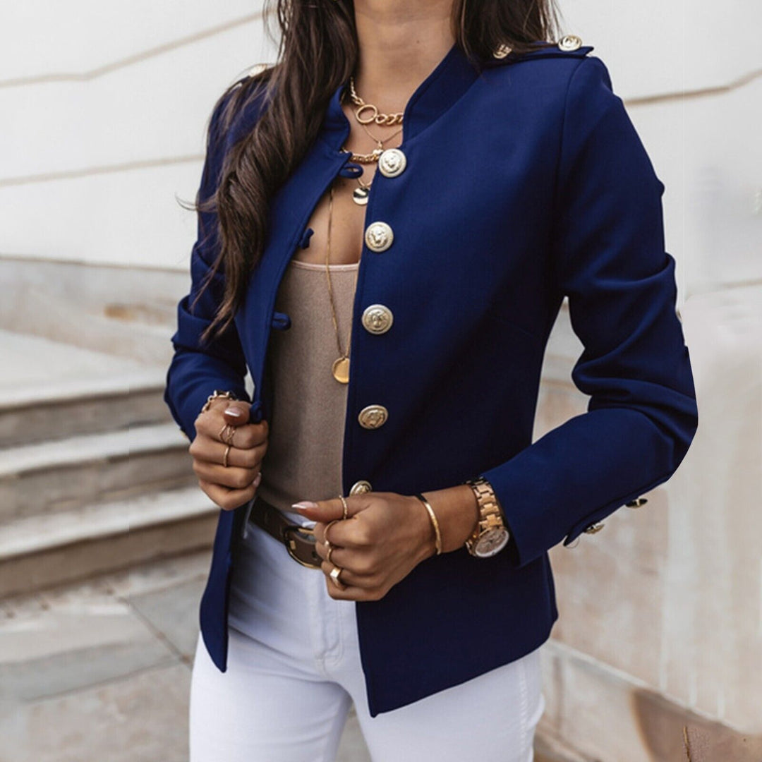 Inaya | Blazer élégant court cintré montant à col et boutons dorés pour femme