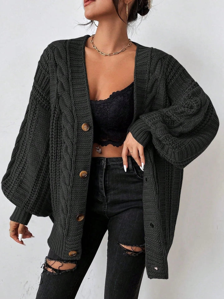 Ottilie — Cardigan chic oversize en grosse maille torsadée