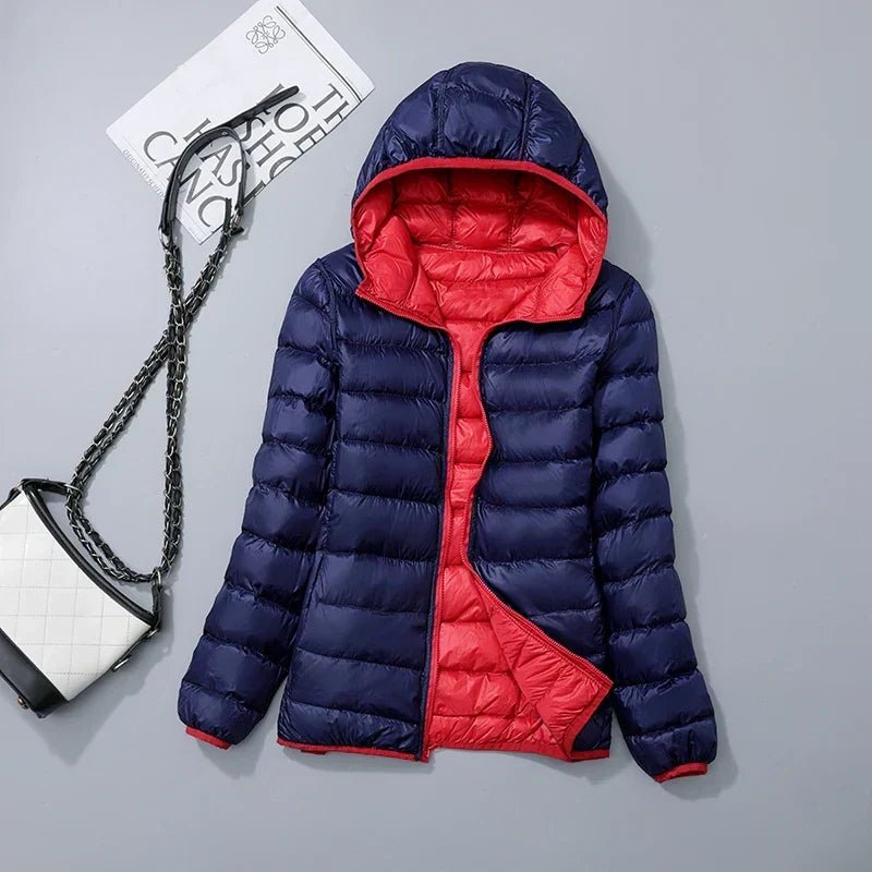 Flavia | Doudoune élégante légère réversible en duvet à capuche pour femme