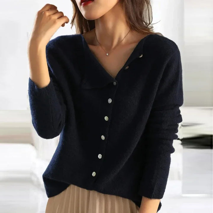 Théa | Cardigan chic en maille cachemire col V à boutons pour femme
