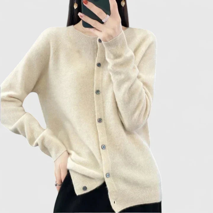 Delphine | Cardigan élégant en maille à col rond et boutons pour femme