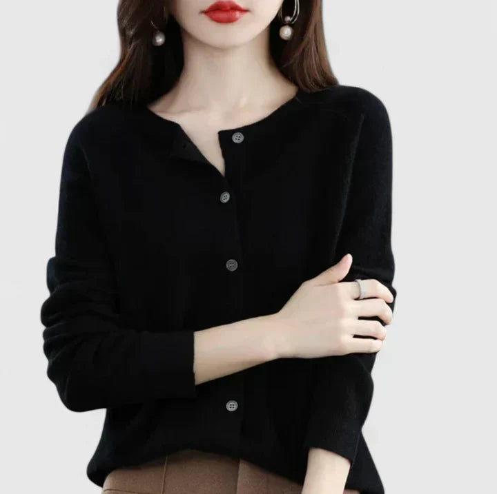 Delphine | Cardigan élégant en maille à col rond et boutons pour femme