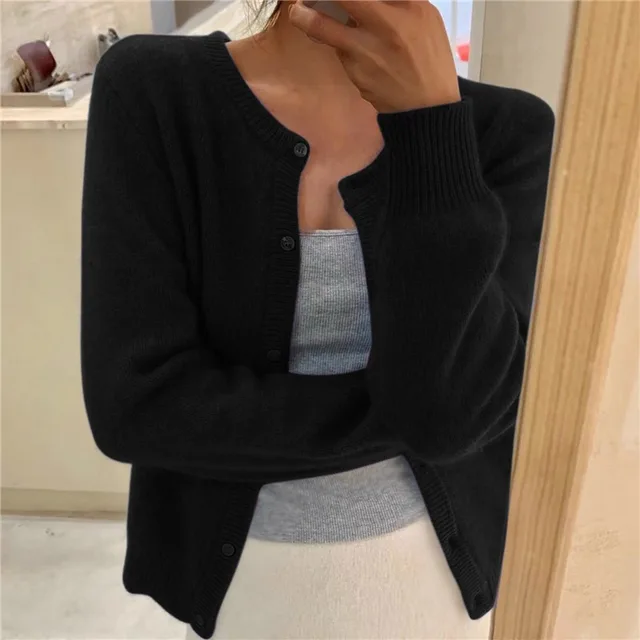 Mathilde | Cardigan élégant court en maille à col rond et boutons pour femme
