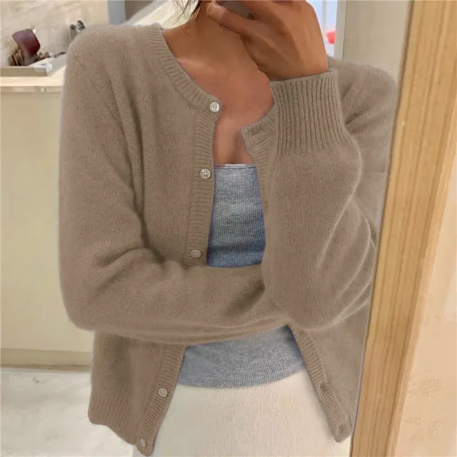 Mathilde | Cardigan élégant court en maille à col rond et boutons pour femme