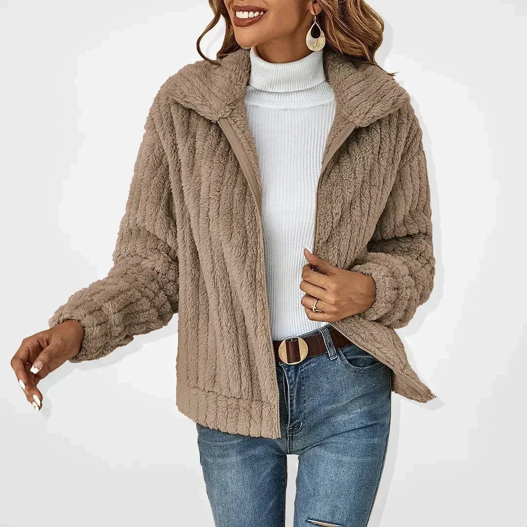 Nelly | Veste élégante en polaire teddy zippée à col rabattu pour femme
