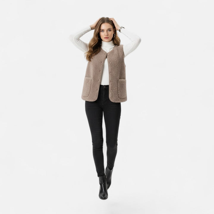 Rebecca | Gilet élégant sans manches en sherpa à col V et boutons pour femme