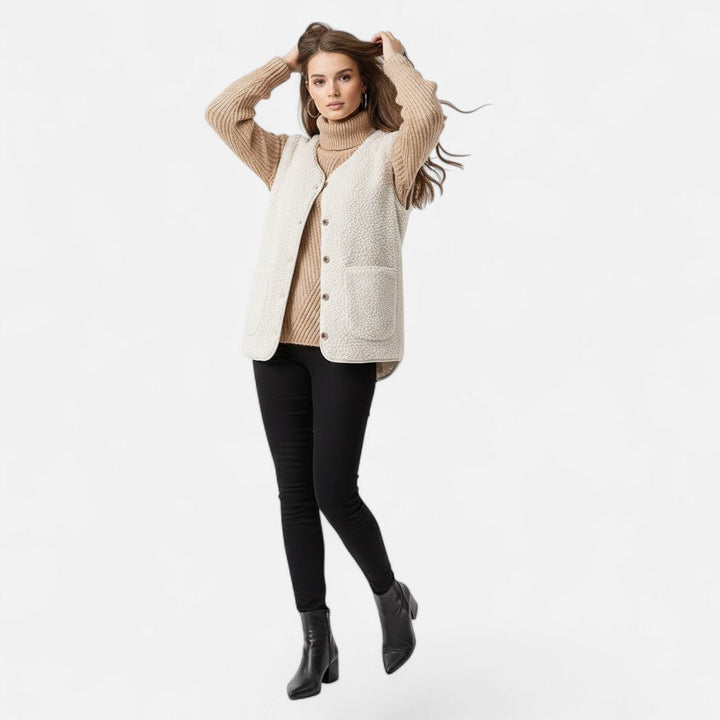 Rebecca | Gilet élégant sans manches en sherpa à col V et boutons pour femme