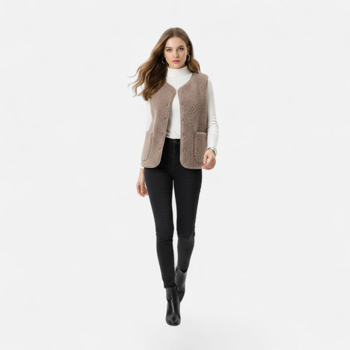 Rebecca | Gilet élégant sans manches en sherpa à col V et boutons pour femme