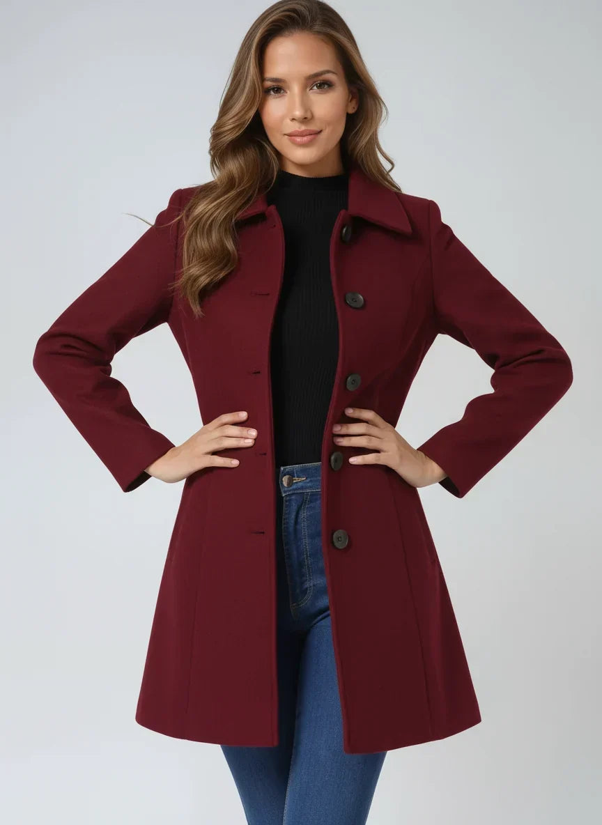 Aude | Manteau élégant court cintré et évasé à col classique pour femme