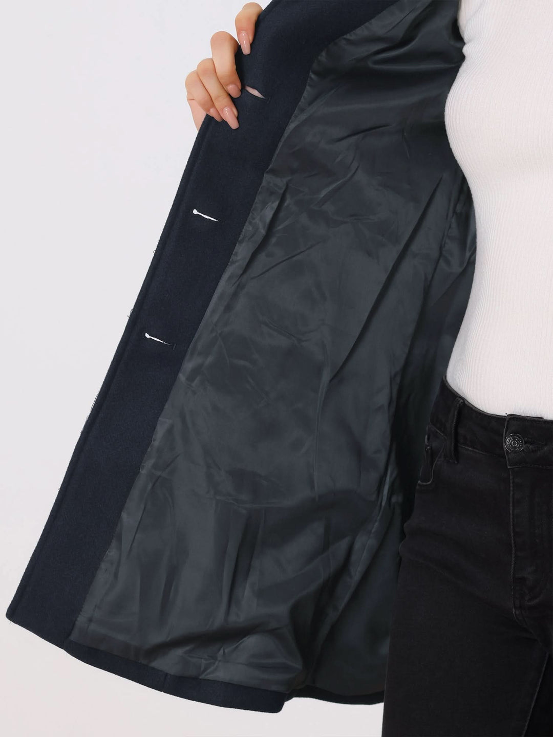 Aude | Manteau élégant court cintré et évasé à col classique pour femme