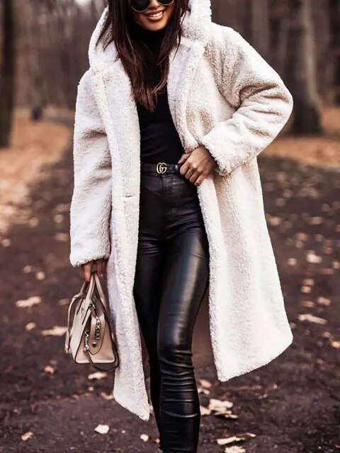 Amandine | Manteau chic long en fausse fourrure teddy à capuche pour femme