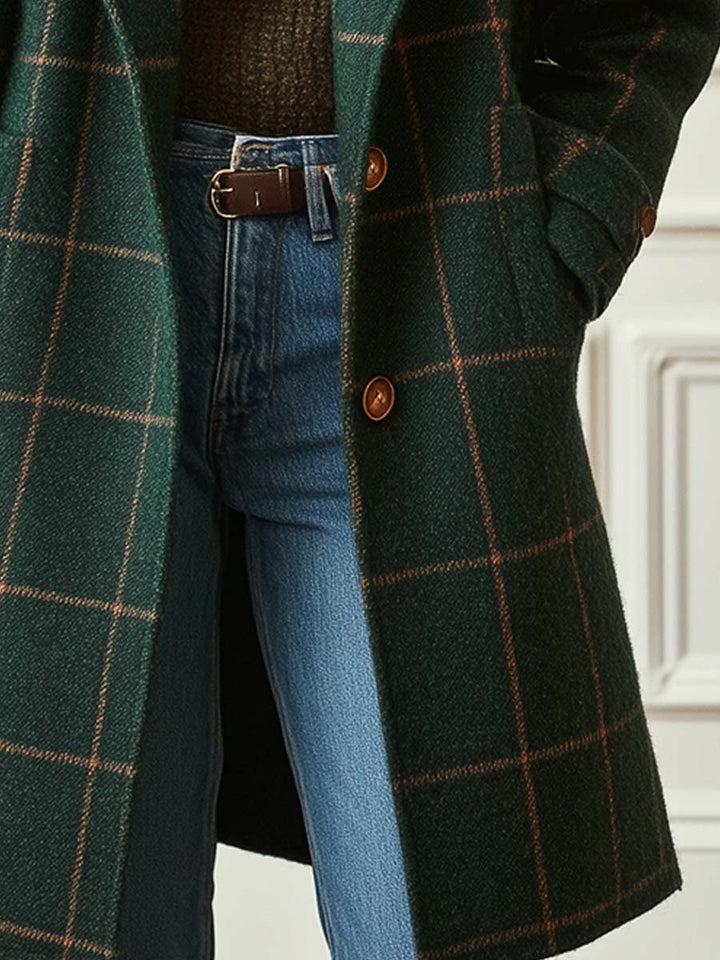 Séverine | Manteau chic à carreaux et revers cranté pour femmes