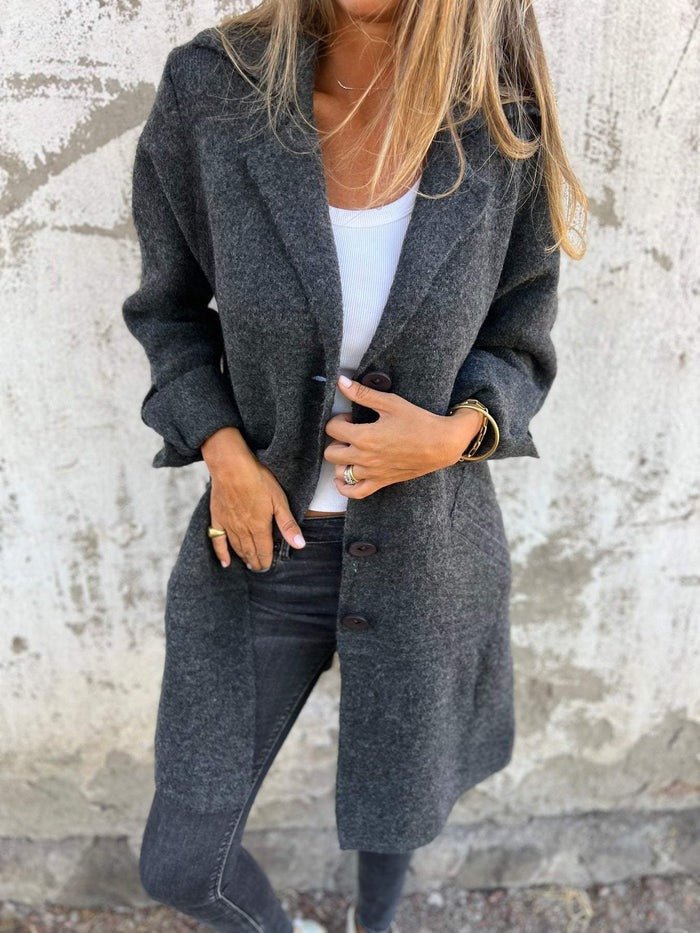 Alberte | Manteau chic long bouclée à col revers et boutons pour femme