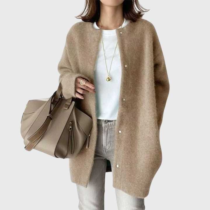 Alicia | Cardigan élégant long en maille à col rond pour femme